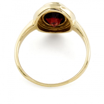 9ct gold Garnet Ring size J